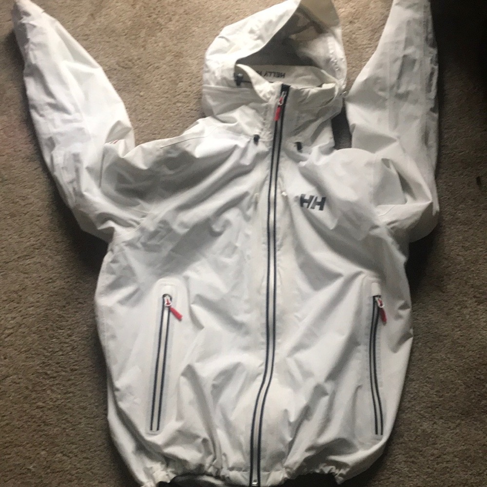 Helly Hansen - Picture 1 of 4